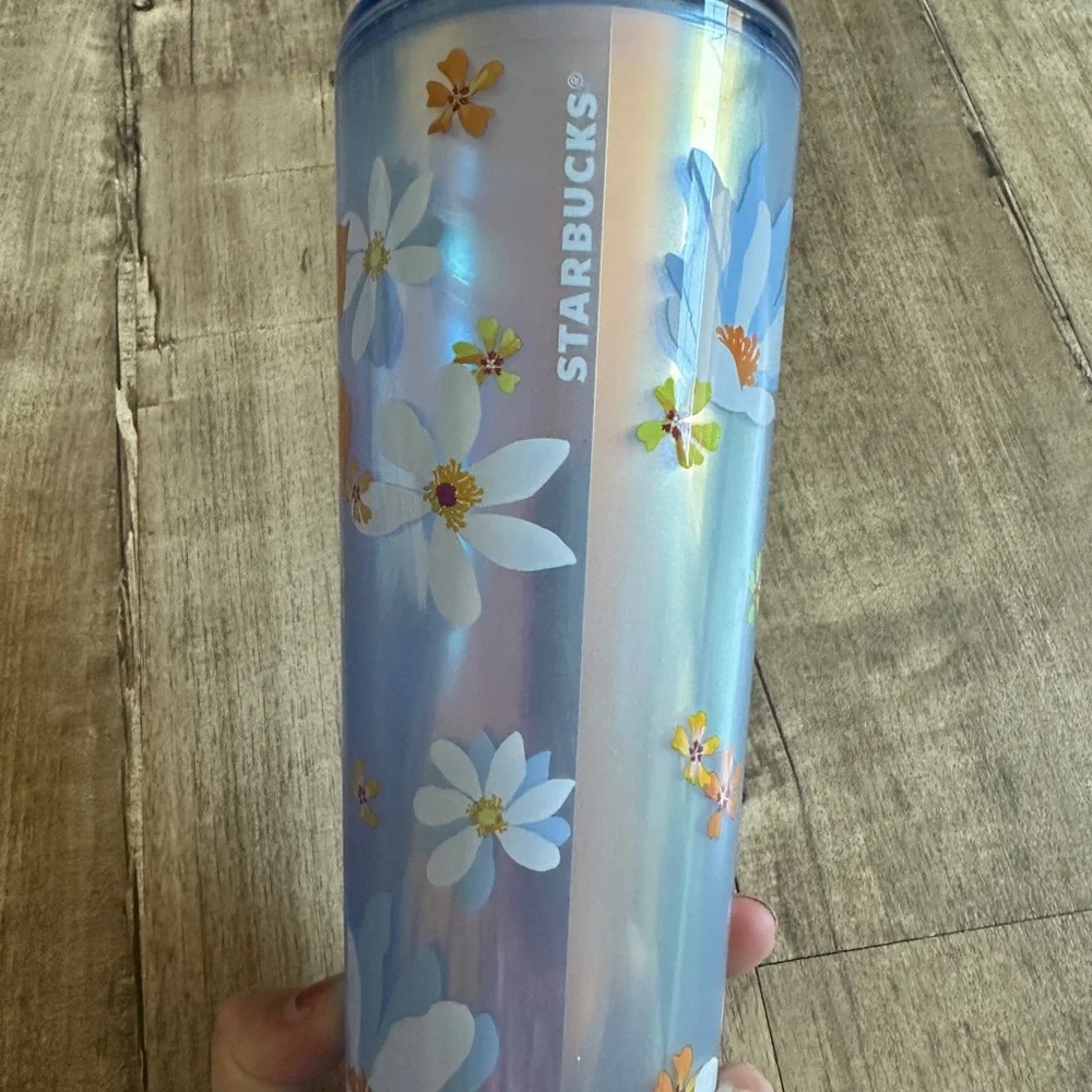 Starbucks 32oz tumblers lot of two, yellow floral and holiday floral. Perfect - Picture 3 of 10
